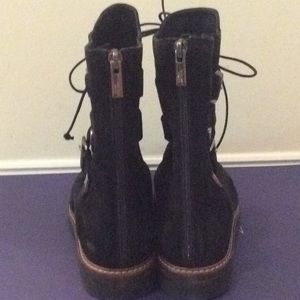 stuart weitzman urbanite